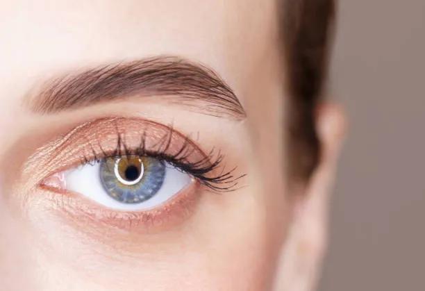 What Age Is Ideal for Eye Bag Removal ?
